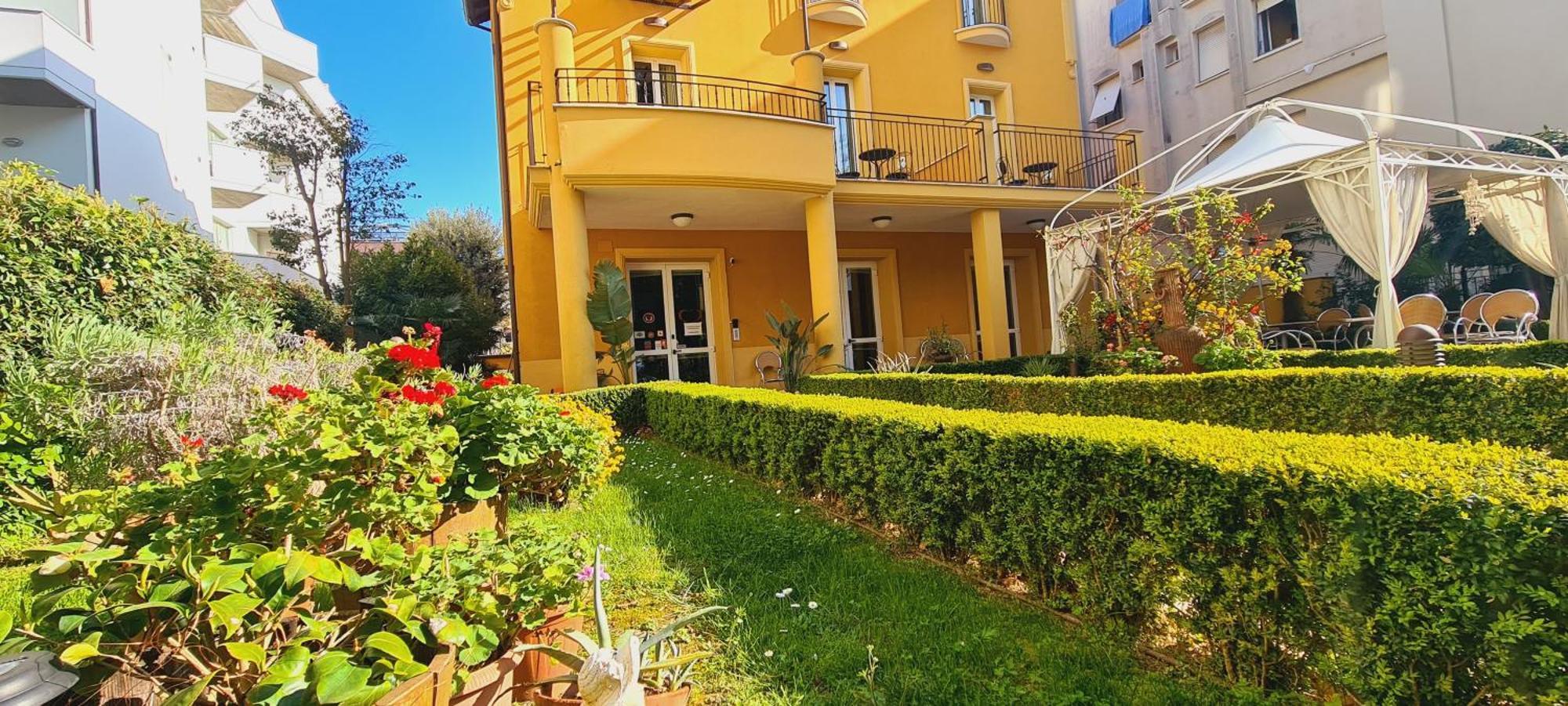 Hotel Alibi Rimini Ngoại thất bức ảnh