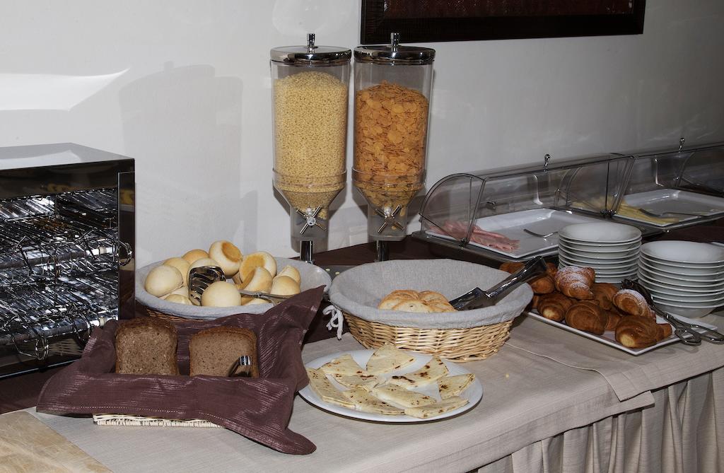 Hotel Alibi Rimini Ngoại thất bức ảnh