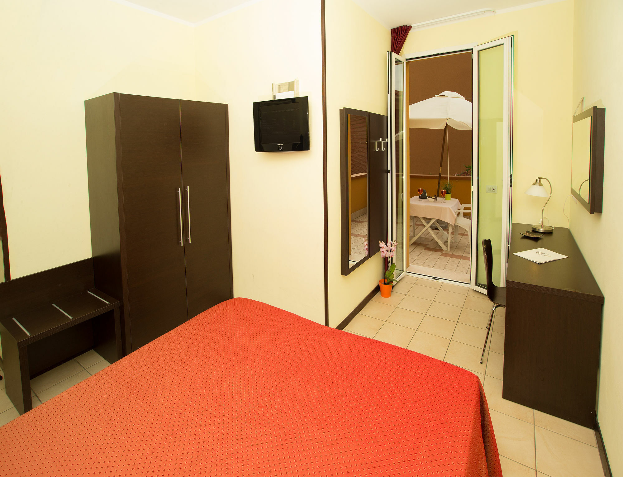 Hotel Alibi Rimini Ngoại thất bức ảnh